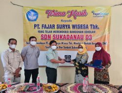 FAJAR PAPER RESMIKAN RENOVASI SEKOLAH SDN SUKADANAU 03 DI TAHUN 2021