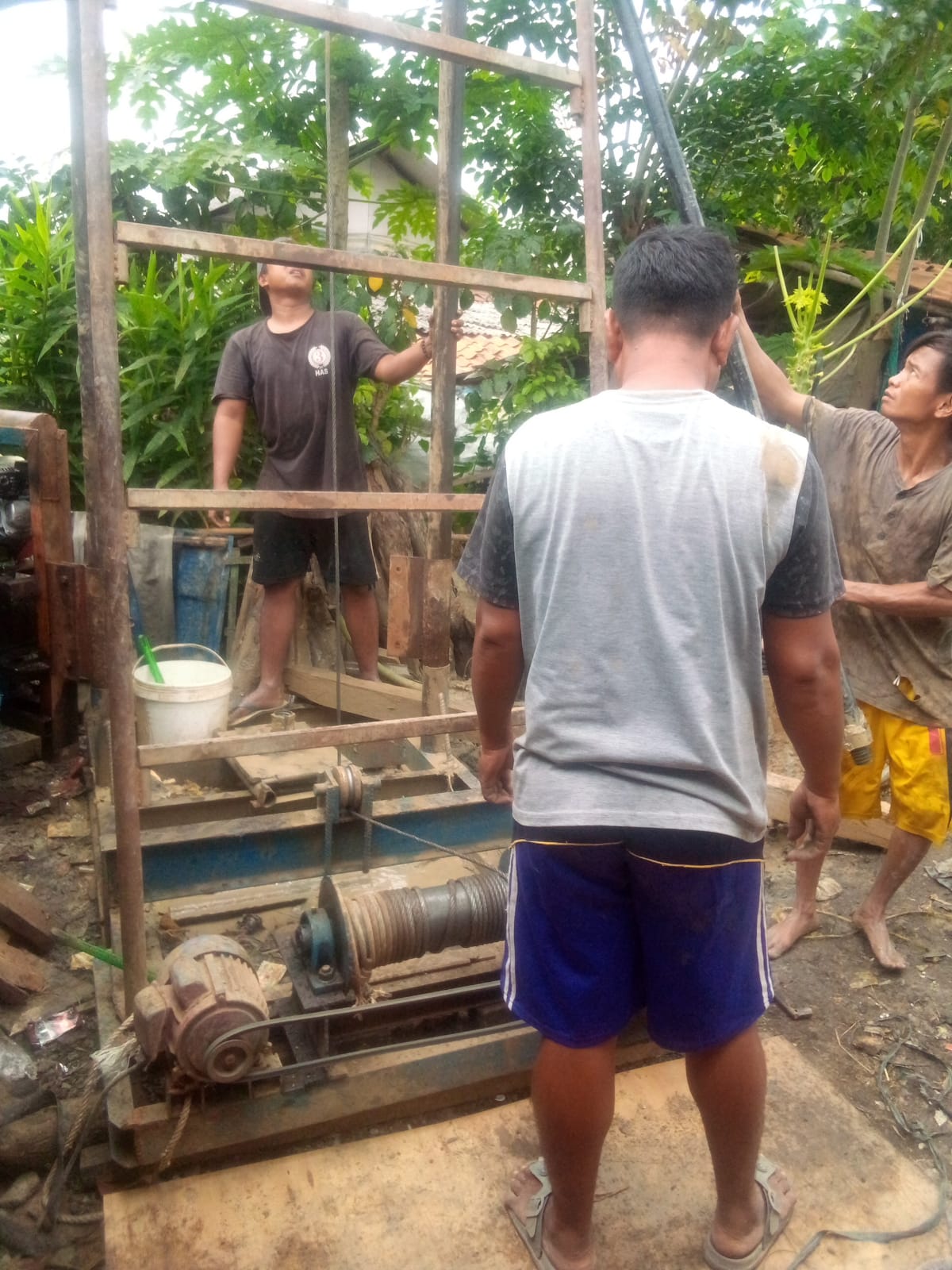 Diduga Proyek Pengeboran air Bersih di Desa karang Sambung Proyek Siluman