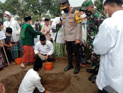 PELETAKAN BATU PERTAMA GEDUNG PONDOK PESANTREN PUTRI MIFTAHUL HUDA DESA DOHO KEC. DOLOPO KAB. MADIUN.