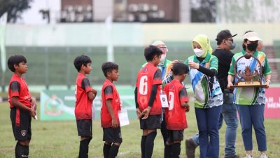 Atalia Ridwan Kamil Hadiri Penutupan Turnamen Sepak Bola U-10