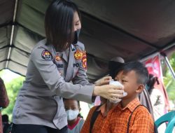 Polwan Gorontalo Sapa Anak, Hilangkan Stigma Polisi Menakutkan