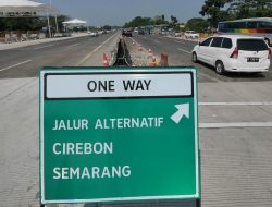 One Way Systim Mulai Diberlakukan Di jalan Tol Dari Arah Cikampek Hingga GT Kalikangkung