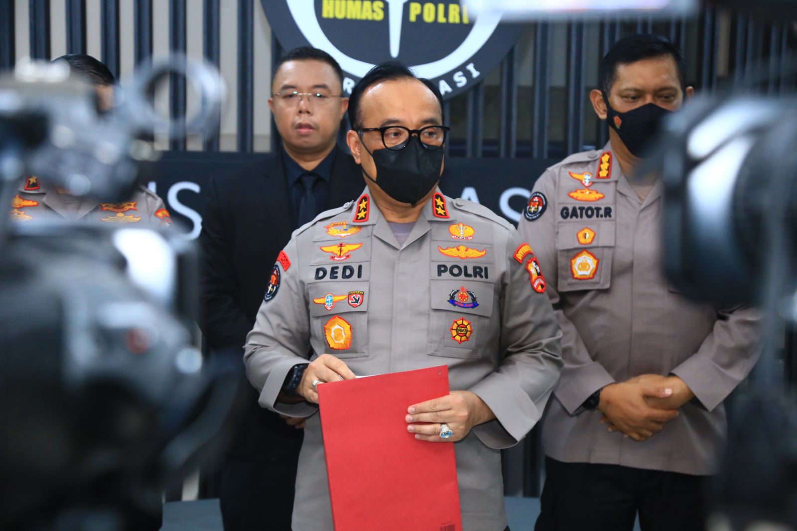 Kapolri Tinjau Arus Mudik Naik Heli, Tol Jakarta – Cikampek Lancar