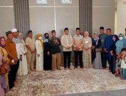 Hari Raya Idul Fitri 1443 H, Bupati OI Melakukan Silaturahmi Bersama Pejabat dan Masyarakat