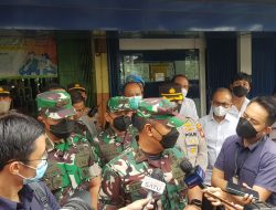 Dandim dan Kapolres Metro Jakarta Timur Dampingi Giat Kunjungan Pangdam Jaya Ke Pasar PD Jaya Kramatjati