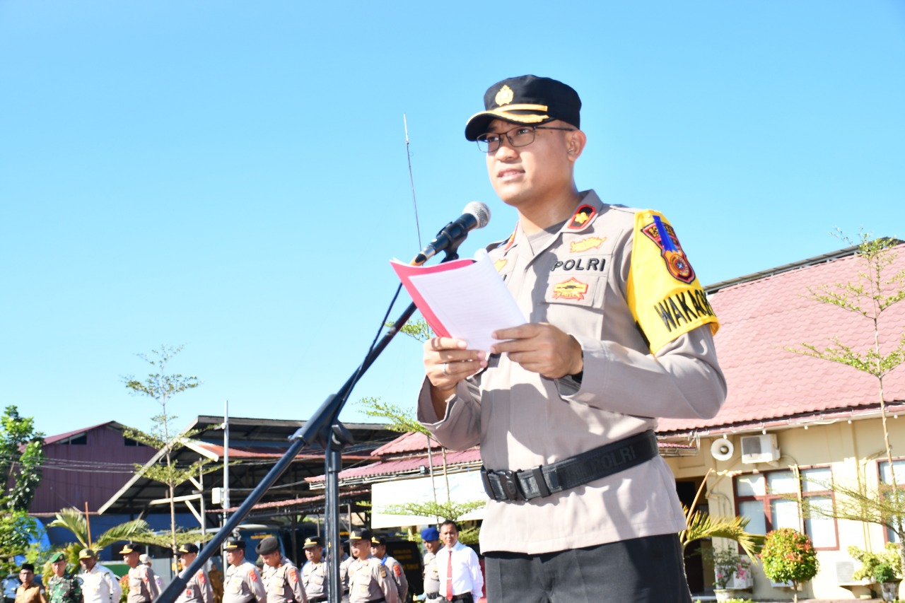 Wakapolres Aceh Timur Pimpin Apel Gelar Pasukan Operasi Patuh Seulawah Tahun 2022. Dengan tema “TERTIB BERLALU LINTAS MENYELAMATKAN ANAK BANGSA”