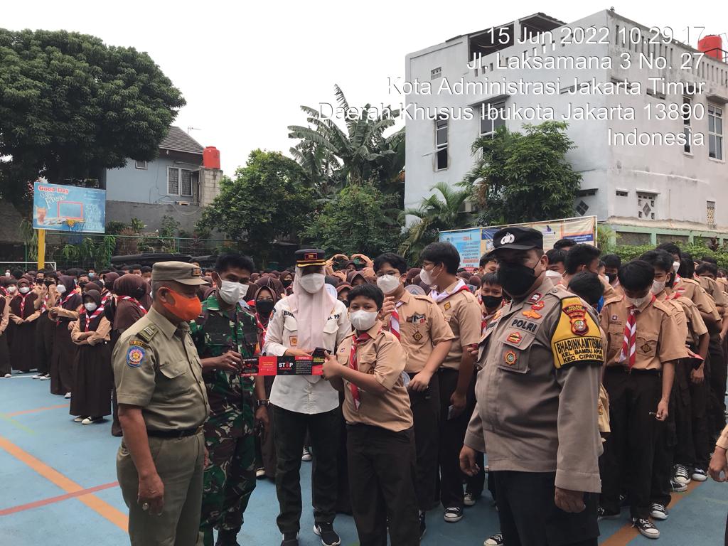 Babinsa, Bhabinkamtibmas Bersama Tiga Pilar Kel.Bambu Apus Giat Penyuluhan Bahaya Narkoba