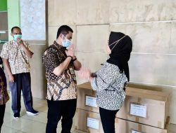 Dewi Aryani Berikan Bantuan 4000 Alat Test Antigen Ke RSUD Suradadi Tegal