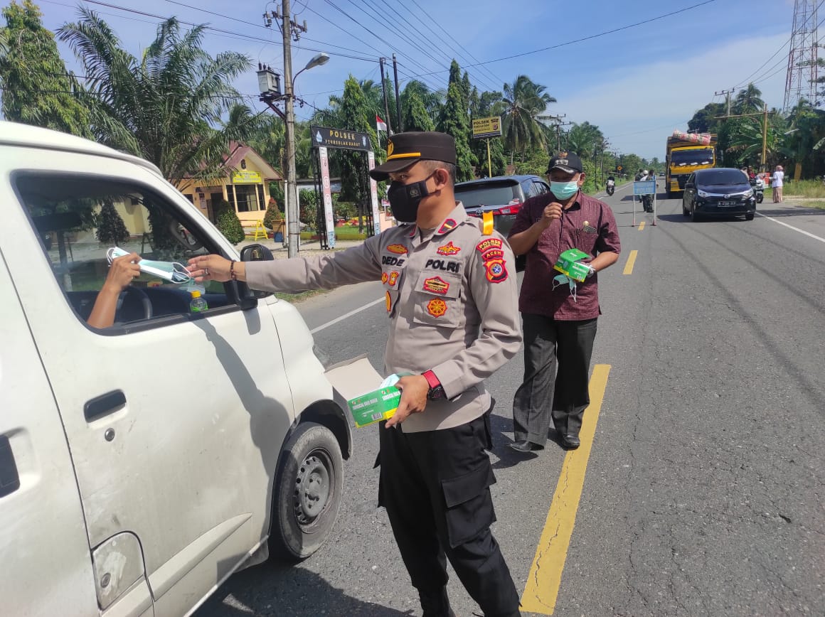 Tiga Pilar Peureulak Barat Gencar Operasi Tertib Masker Pandemi Covid-19