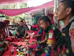 Komsos Babinsa Bersama Bhabinkamtibmas, Hadir Giat Maulid Nabi Muhammad Saw dan Pengukuhan DPC LAB