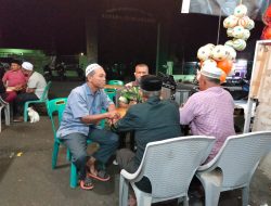 Babinsa Meureudu Manfaatkan Warung Kopi Guna Komunikasi Sosial (Komsos) Dengan Tokoh Masyarakat