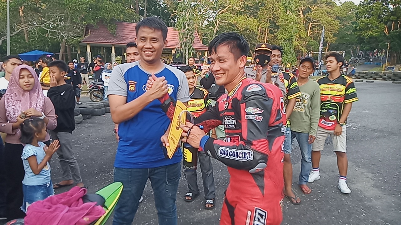 Roadrace Bhayangkara,Bupati, Kapolres dan Ketua DPRD Merangin Nonton Bareng.