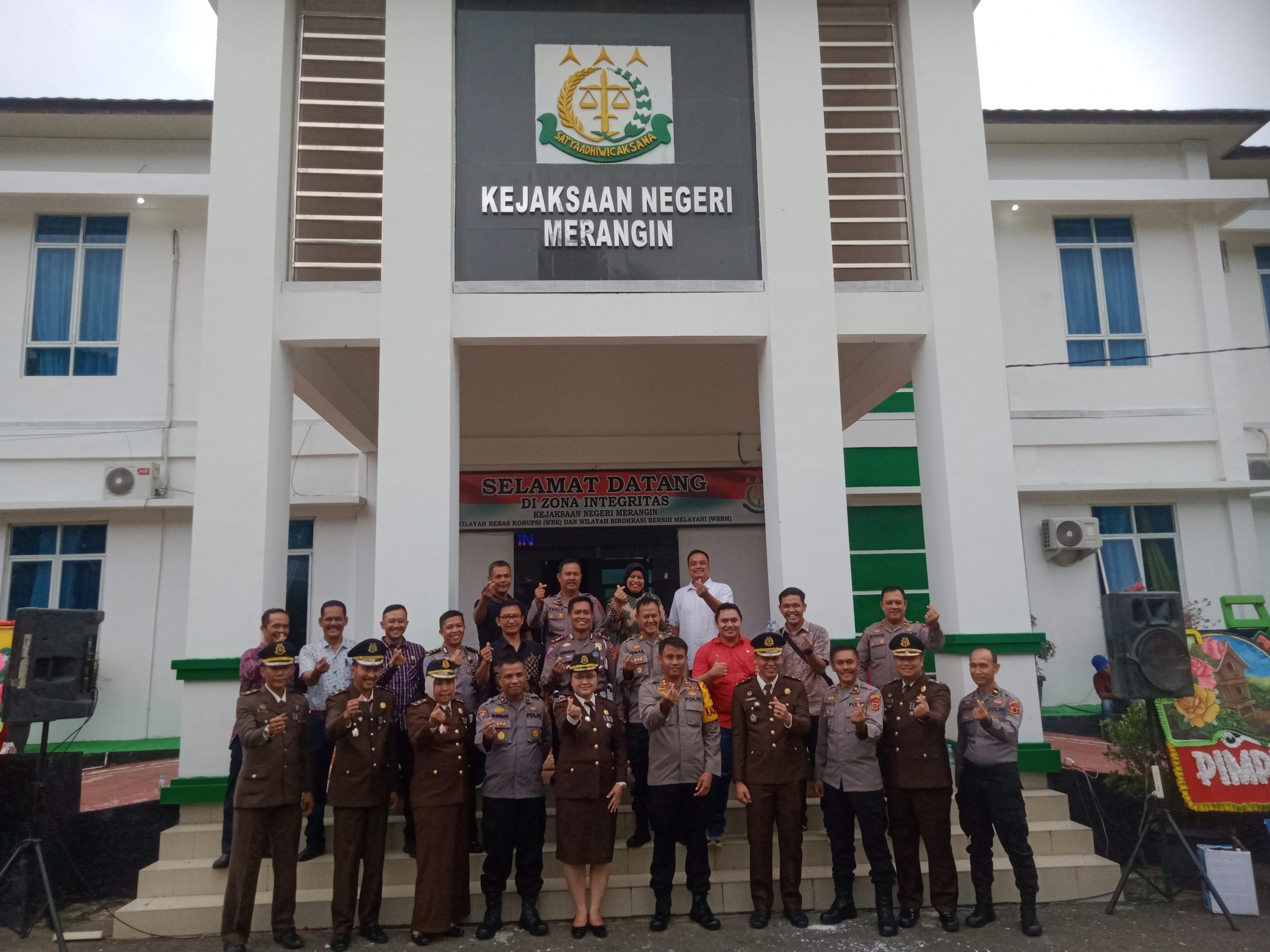 Kapolres Merangin Datangi Kantor Kepala Kejaksaan Negeri Merangin diHari Bhakti Adhyaksa