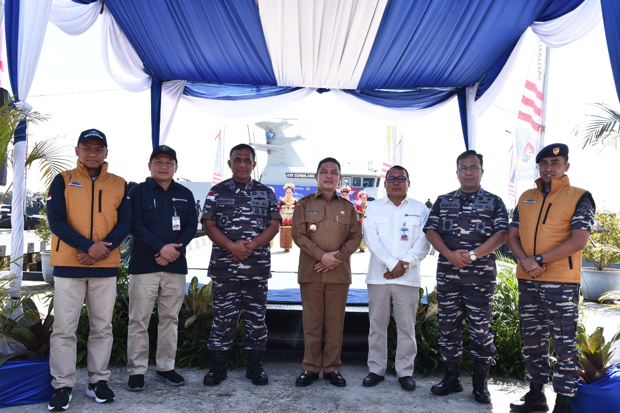 Danlantamal XII Laksma TNI Suharto, S.H., M.Si.(Han) Melepas Tim Ekspedisi Rupiah Berdaulat Bersama KRI Sembilang – 850