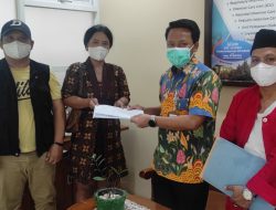 Wartawati korban Penganiayaan Oknum Petugas Parkir Mendatangi RS.PERSAHABATAN