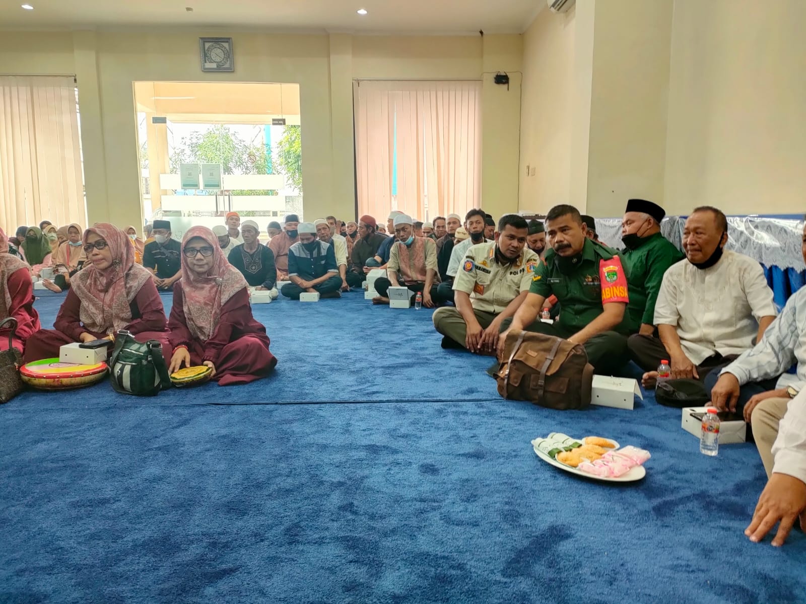 Peringati Tahun Baru Islam, Babinsa Koramil Jatinegara Bersama Tiga Pilar Santuni Anak Yatim