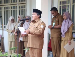 Pj Bupati Pidie Menyerahkan Langsung SK CPNS – PPPK – PNS Lingkungan Pemerintah Kabupaten Pidie