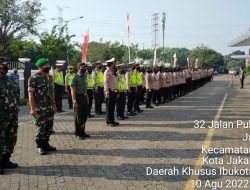 Polsek dan Koramil 06/Cakung Kawal dan Amankan Aksi Unras Sejuta Buruh