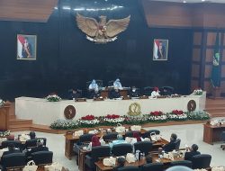 Komandan Lanal Bandung Hadiri Rapat Paripurna Dalam Rangka Memperingati Hari Jadi Provinsi Jawa Barat Ke-77 Tahun 2022