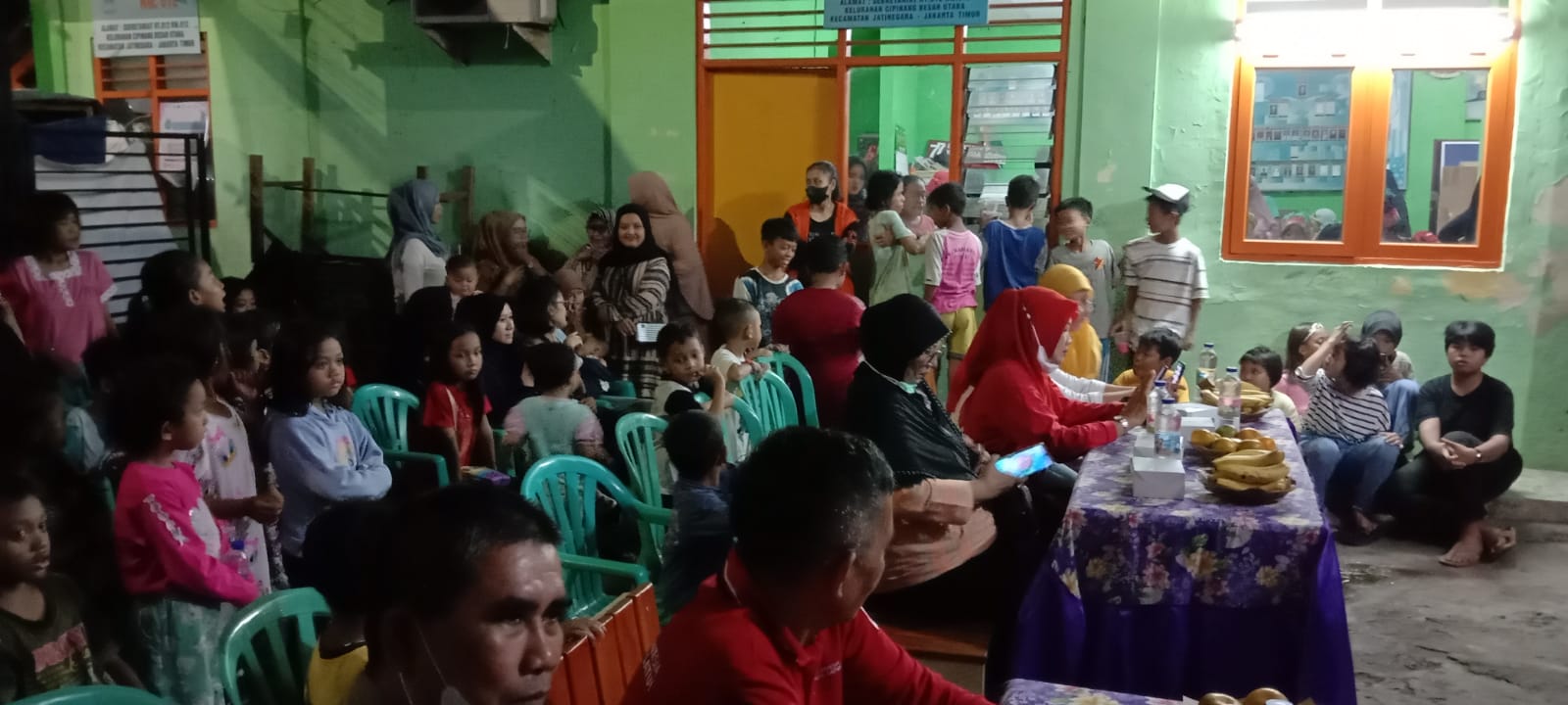 Babinsa, Bhabinkamtibmas Cipinang Besar Utara Hadiri Pentas Seni HUT Kemerdekaan RI ke 77