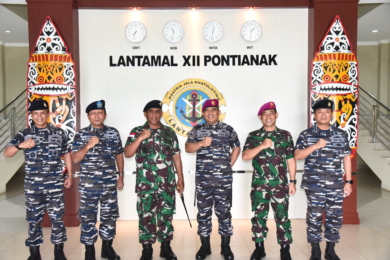 Komandan Lantamal XII Terima Kunjungan Tim Prolit Seskoal Di Mako Lantamal XII