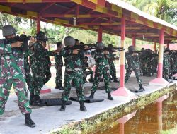 Asah Naluri Tempur Prajurit Lanal TBA Latihan Menembak