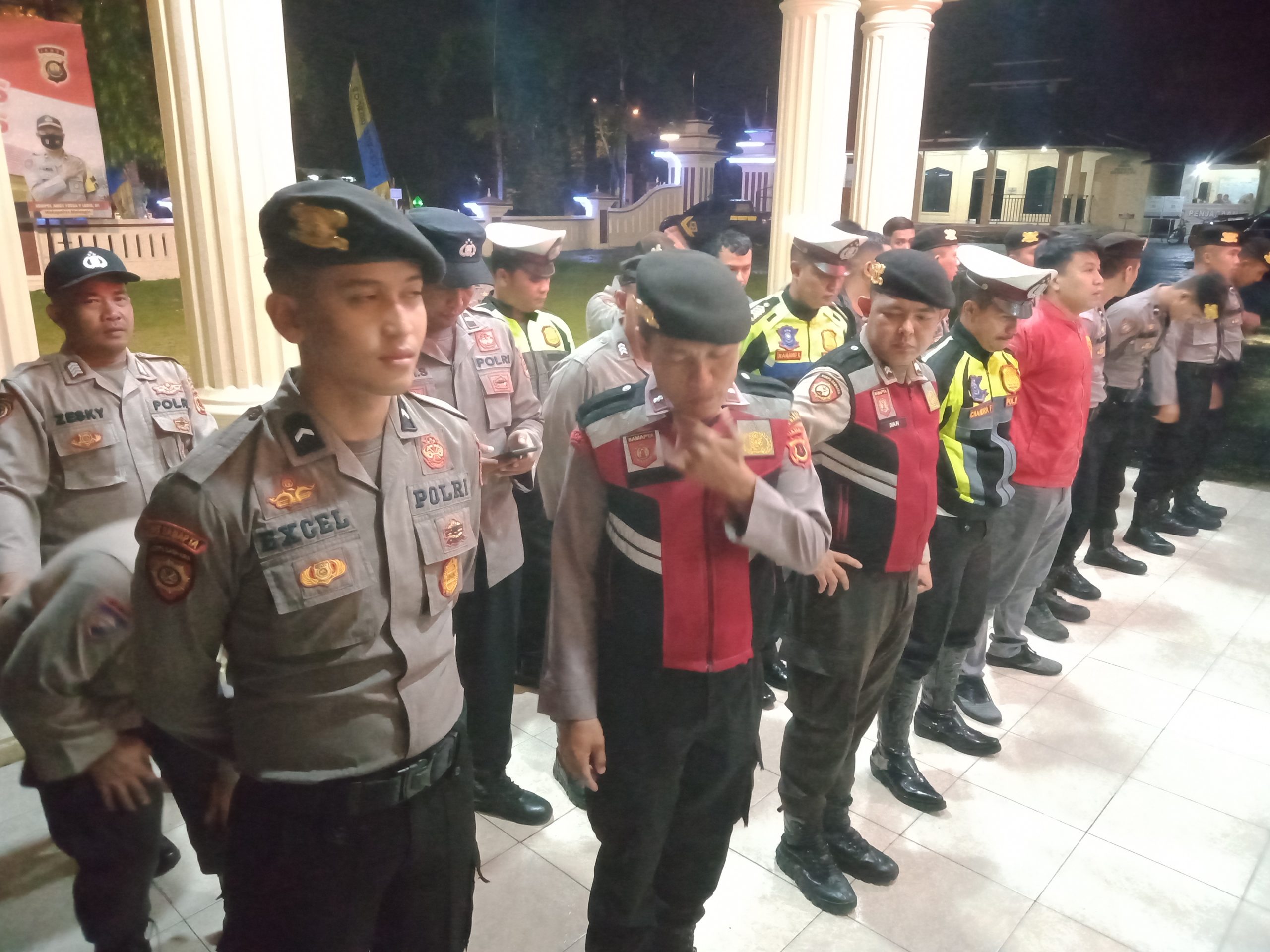 Personil Polres Merangin Laksanakan Pengamanan Dan Kenyaman pada Masyarakat