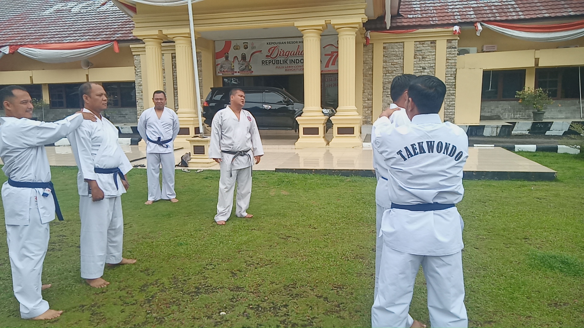 Polres Merangin,Beladiri Polri,Tunjukkan Sikap Disiplin dalam Laksanakan Tugas Sehari Hari