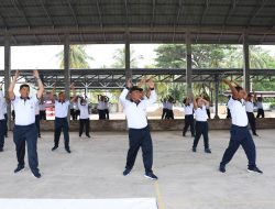 Jaga Kebugaran Danlanal TBA Senam SKJ 88 Bersama Prajurit