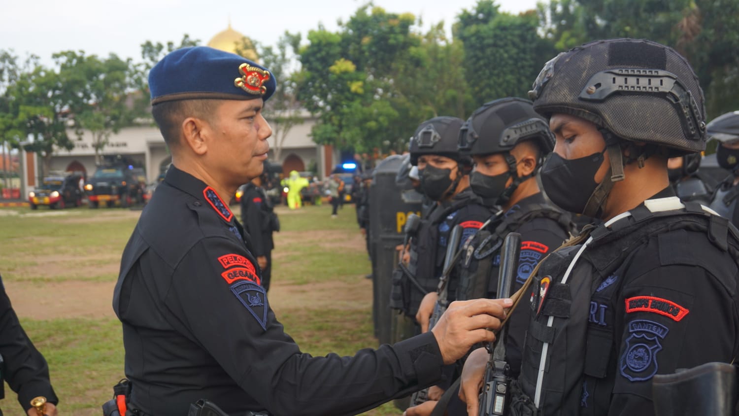 Dansat Brimob Polda Banten Pimpin Apel Satuan dan Gelar Kendaraan serta Peralatan