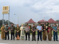 Danlanal Palembang Turut Melepas Keberangkatan Wakil Presiden Republik Indonesia