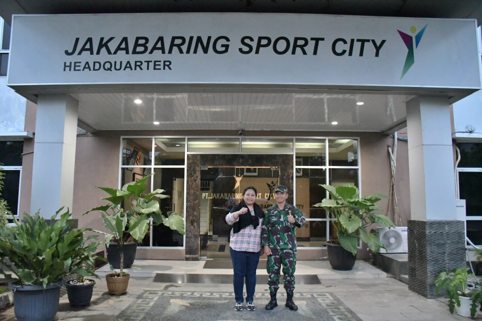 Bangun Sinergitas Danlanal Palembang Sambangi Kantor Manager PT. Jaka Baring Sport City Palembang