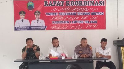 Hadir Dalam Rakorcam Danramil 043-09/Tjb Kapten Inf Ujang Khaerudin Mendukung Dan Mendampingi Setiap Giat Program Kecamatan