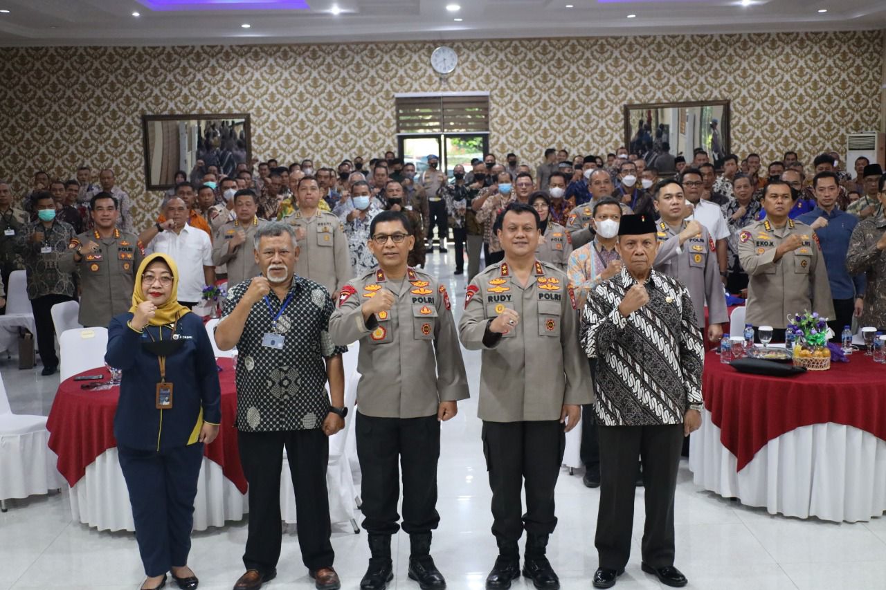 Berikan Apresiasi, Polda Banten Gelar Wisuda Purnabakti