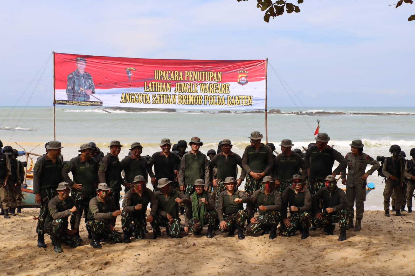 Kapolda Banten Pimpin Upacara Penutupan Latihan Jungle Warfare