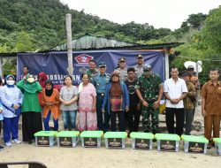 Bhaksos HUT Ke-77 TNI di Pulau Mursala Sebagai Wujud Sinergitas TNI Dengan Masyarakat