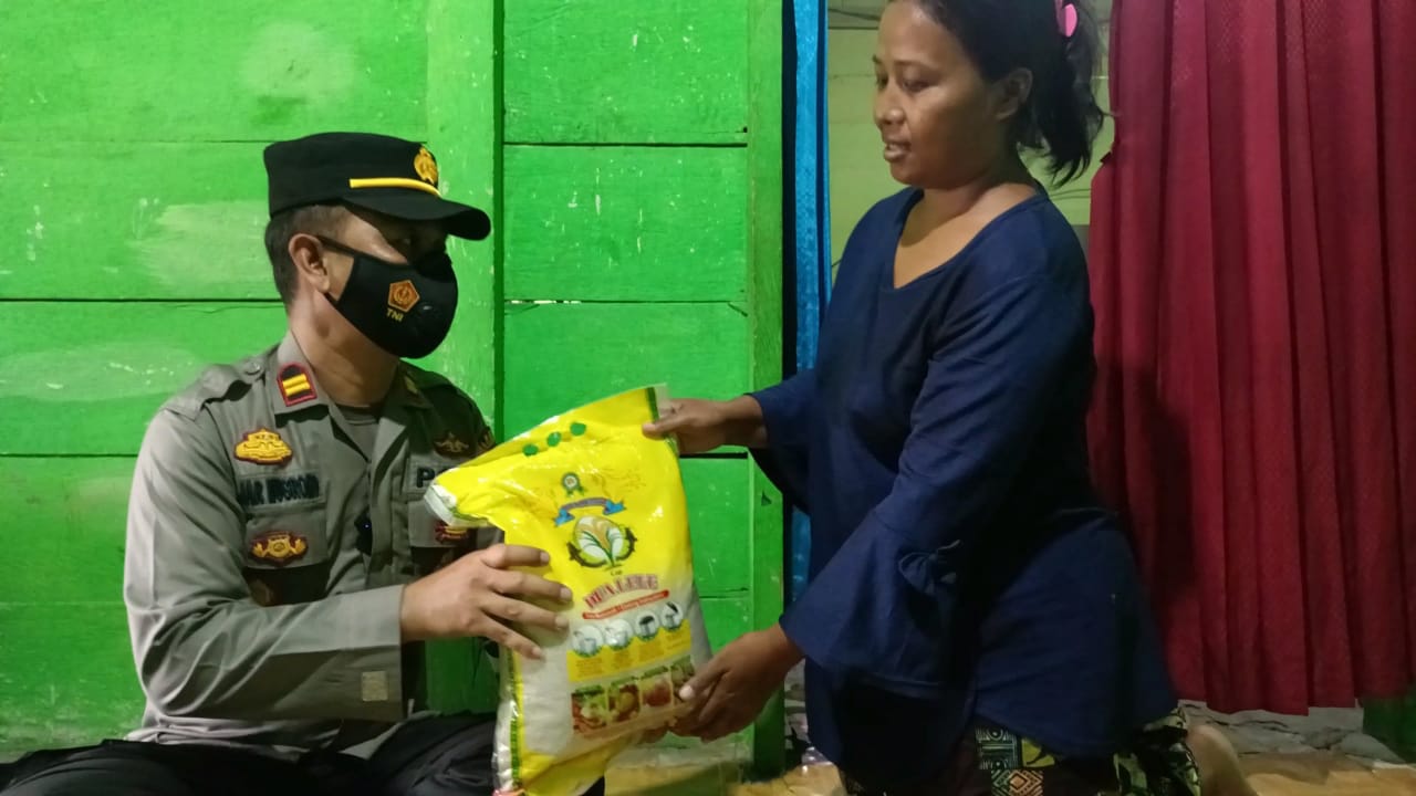 Peduli Warga,Kapolsek Tabir Selatan Ulurkan Bantuan pada warga Penderita kangker Nasofaring.