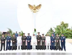 HUT Ke-77 TNI Danlantamal XII Pimpin Ziarah Nasional Di TMP Dharma Patria Jaya