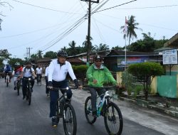 Danlantamal I Mengikuti Fun Bike, Lomba Layang-Layang dan Festival Dangdut Dalam Rangka Program Kampung Bahari Nasional Kedua