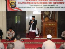 Kepolisian Daerah Jambi Melaksanakan Binrohtal  Dalam Rangka Memperingati Maulid Nabi Besar Muhammad S.a.w Di Masjid Al ikhlas Polda Jambi