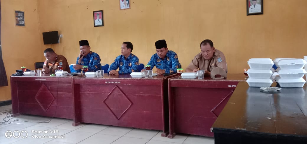 Korwil Pamenang Bersama Kepsek SD dan SMP Rakor bersama Untuk Kemajuan Pendidikan Kecamatan Pamenag Bersama Porkopimcam di Bawah Naungan Camat  Pamenang.