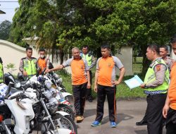 Waka Polres Tebo Kompol Deni Mulyadi SE Mengecak Langsung Kendaraan motor   Dan Mobil  Sat Lantas Polres Tebo