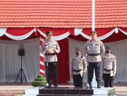 Kepolisian  Daerah Jambi Menggelar Upacara  Farewell  Farade Dalam Rangka Sertijab Kapolda Jambi Dari Irjen Pol A.Rachmad Wibowo .S I K. Kepada Irjen Pol Drs  Rusdi Hartono