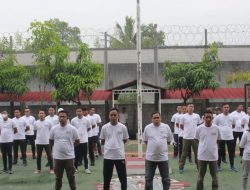 Semarakan G20 Petugas Lapas Kelas IIA Cikarang Giat Jalan Sehat Kumham