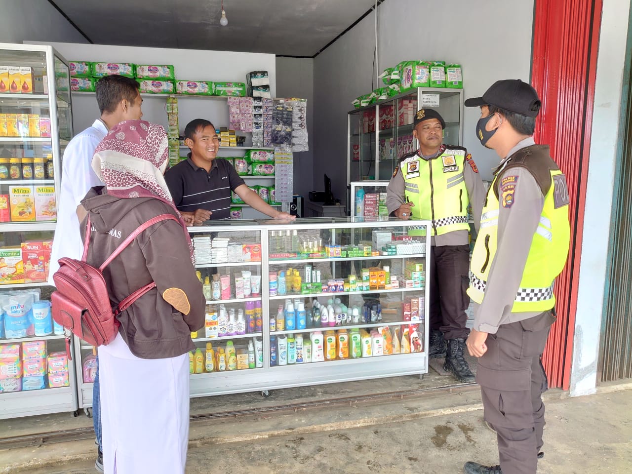 Kapolsek Jangkat,Peredaran Sirup yang di Duga memiliki Efek Buruk Pada Kesehatan, Tegaskan Teliti sebelum Membeli