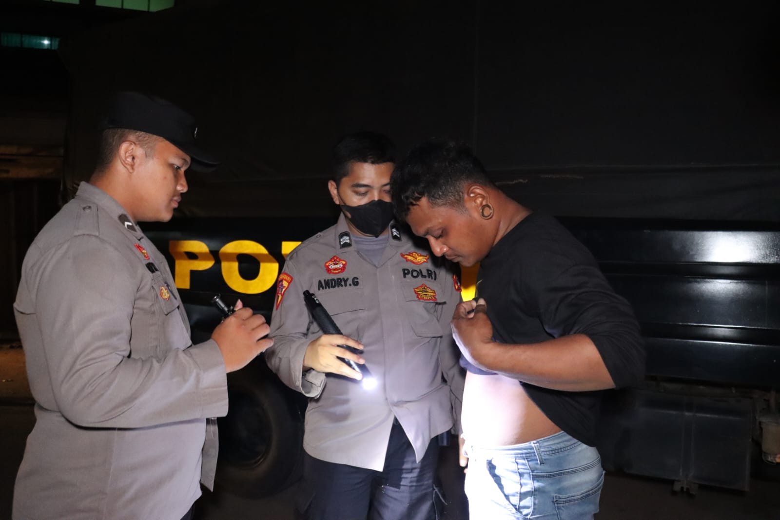 Cegah tindak Pidana dan Gengster Jalanan, Polresta Serang Kota Laksanakan Patroli Malam Skala Besar