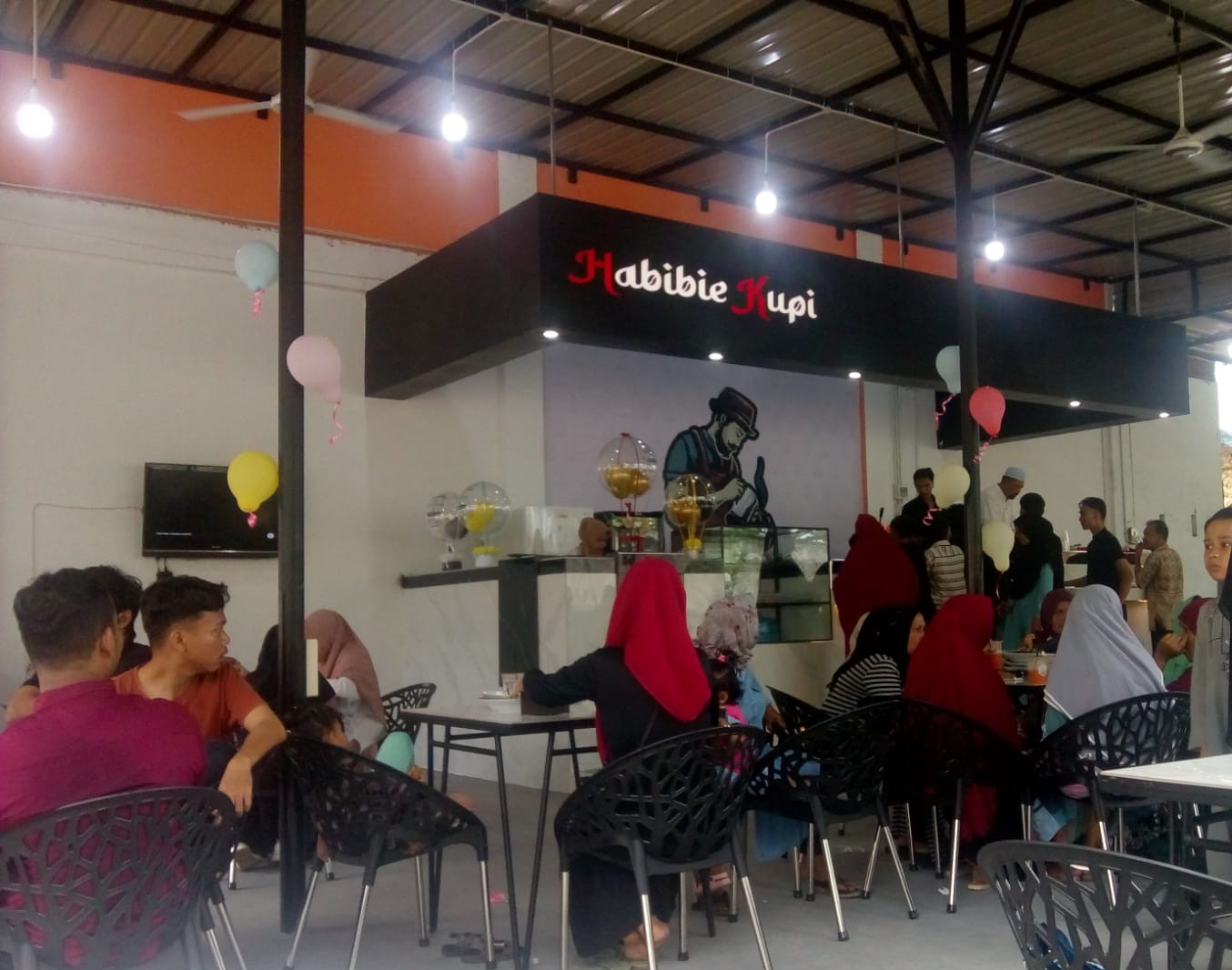 HABIBIE KUPI Gelar Lounching Grand Opening ” Ayo Mas Mampir ” Area Santai Party Ramah Nyaman Aman Berwibawa Di Kota Langsa