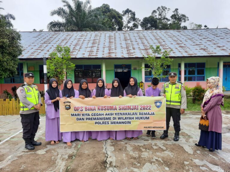 Operasi Bina Kusuma,Polres Merangin Terapkan Kedisiplinan pada Siswa Sekolah