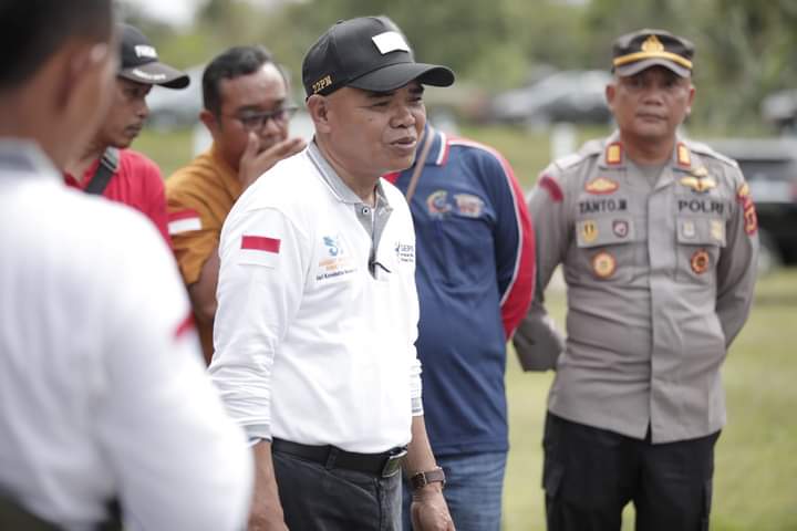 Kapolsek Tebo Tengah Akp Dedi Tanto Manurung Mendampingi Pj. bupati Tebo H.Aspan.ST Meninjau Langsung Kesiapan Pilkades Serentak 2022  Di Kec.Tebo Tengah