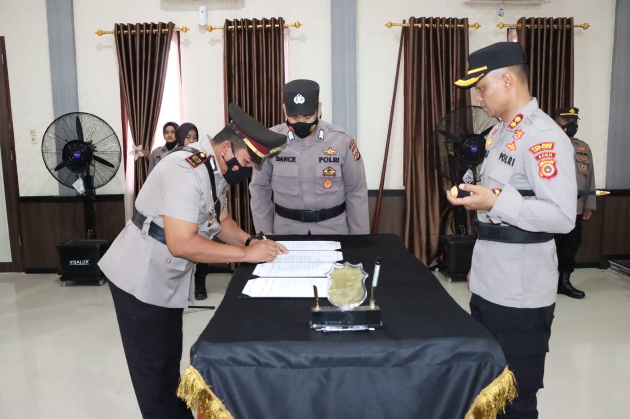 Kapolres Aceh Timur AKBP. Andy Rahmansyah. SIK Lantik AKP. Zulkifli. SH Sebagai Kasadpolairud.